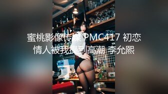 【好色的女人】居家不堪寂寞看着A片掰开裤子抠弄阴蒂自慰 揉捏奶头泄欲火