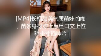 黑客破解家庭网络摄像头偷拍生完孩子不久哺乳期的少妇被老公用手撩拨大腿内侧舔逼刺激她做爱