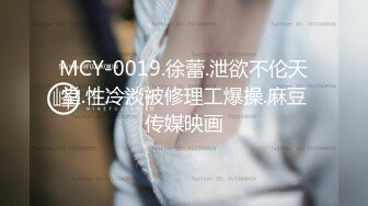 妹子们第一次现实中看到黑爹的大肉棒 比一下 真的很大只 比妹子的手臂很粗 让人爱不释手 尖叫场面失控