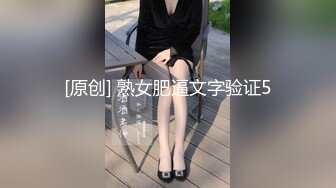 两个小伙子同时爱上了一个阿姨