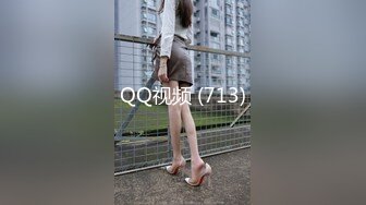 《人气网红最新》露脸才是王道！推特28万粉无毛馒头逼36D纯欲少女【兔子布朗尼】私拍2 百合露出调教啪啪多种多样 (16)