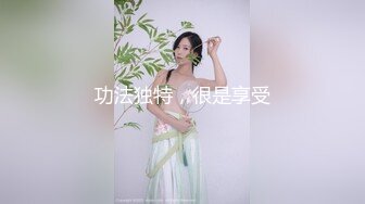 哺乳期巨乳少妇迷恋喷奶，某一天对着镜子抚摸 竟情不自禁捏出了奶水，喷射得镜子到处都是香溢的母乳！