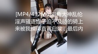 极品奶子身材爆炸从卧室干到浴室后入2