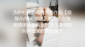 網紅劉婷精彩演繹公廁勾引背包男啪啪完后還對著鏡子劈腿掰穴自拍